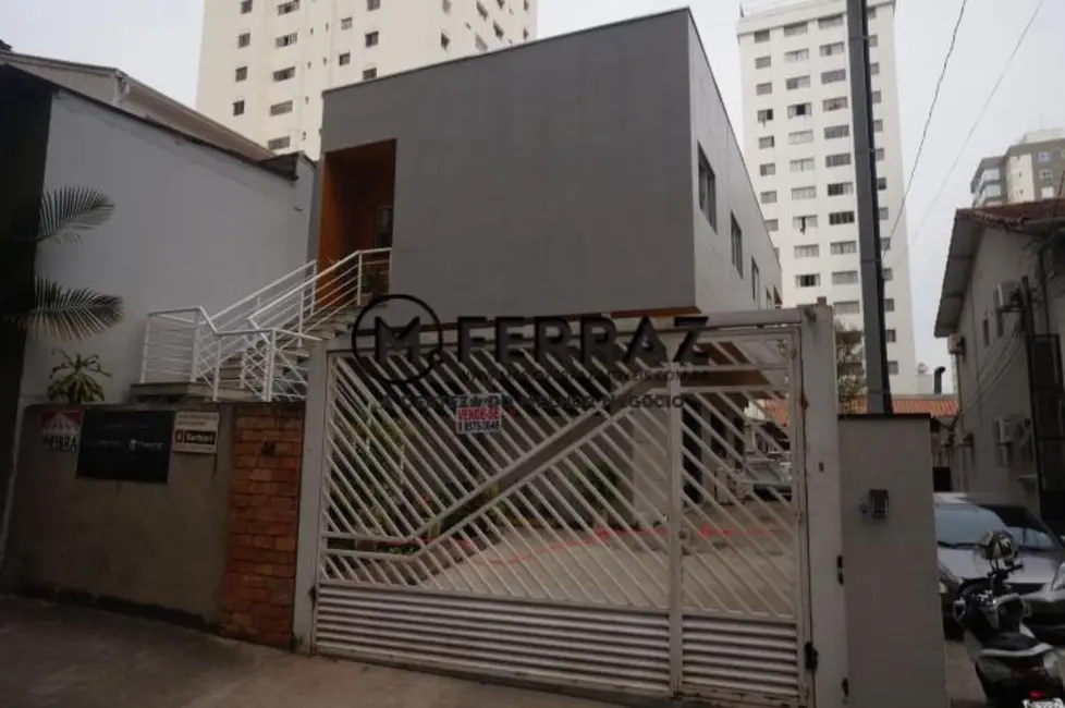 Sobrado com 3 quartos à venda e para alugar, 240m2 em Moema, São Paulo - SP - imagem 6 Foto 6 de Sobrado com 3 quartos à venda e para alugar, 240m2 em Moema, São Paulo - SP