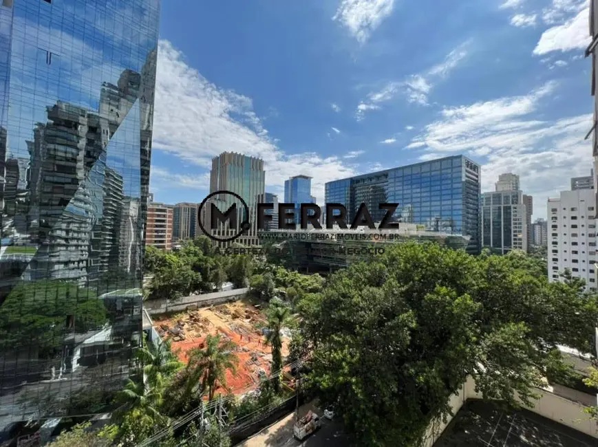 Foto 1 de Apartamento com 4 quartos à venda, 220m2 em Itaim Bibi, São Paulo - SP