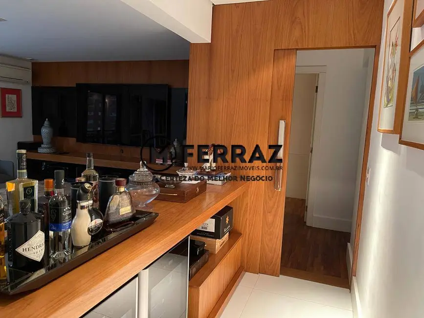 Foto 3 de Apartamento com 3 quartos à venda, 235m2 em Itaim Bibi, São Paulo - SP