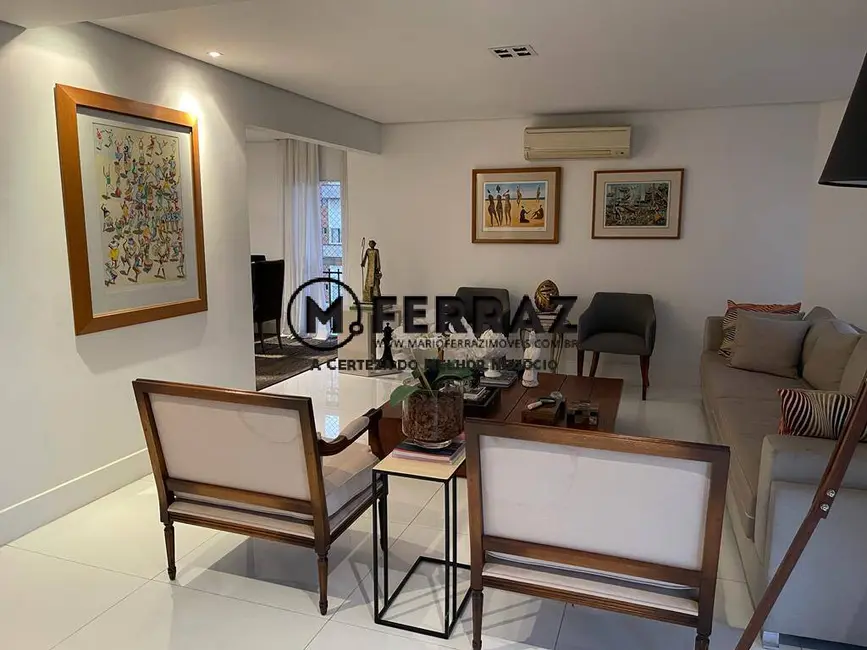 Foto 8 de Apartamento com 3 quartos à venda, 235m2 em Itaim Bibi, São Paulo - SP