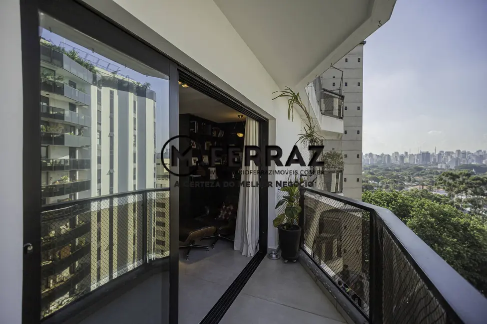 Foto 2 de Cobertura com 3 quartos para alugar, 251m2 em Jardim Europa, São Paulo - SP