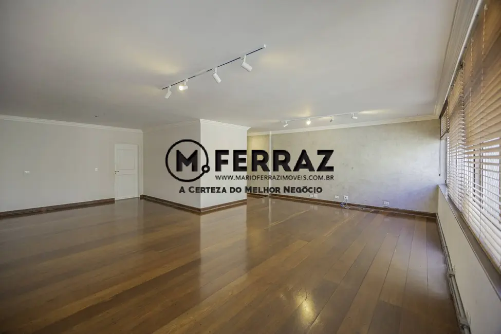 Foto 3 de Apartamento com 3 quartos à venda, 195m2 em Itaim Bibi, São Paulo - SP