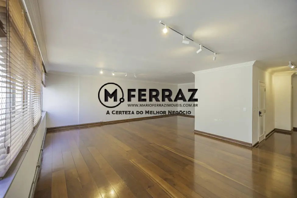 Foto 2 de Apartamento com 3 quartos à venda, 195m2 em Itaim Bibi, São Paulo - SP