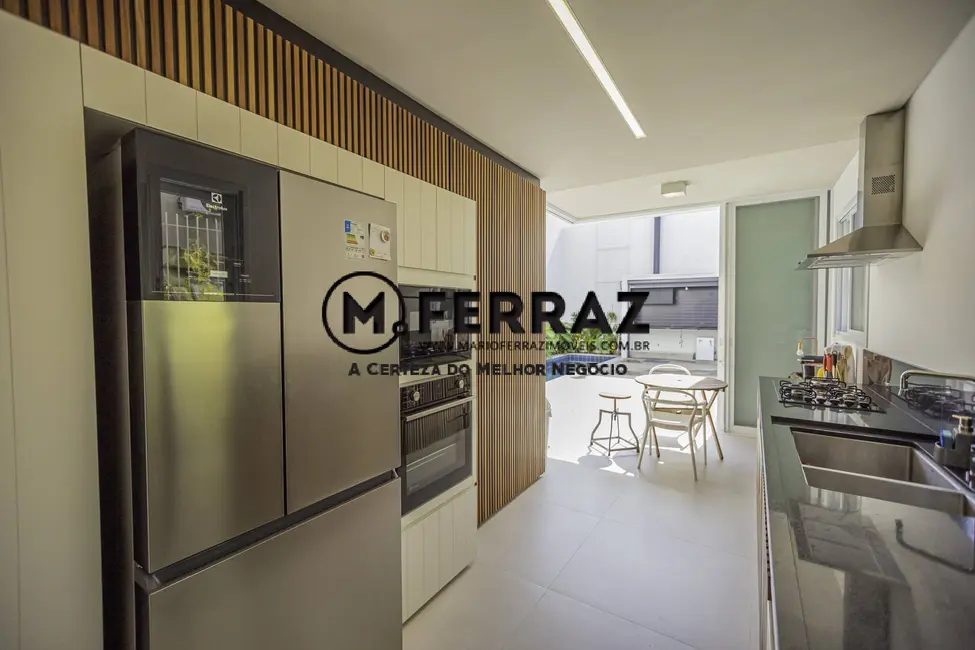 Foto 9 de Casa com 3 quartos à venda, 300m2 em Jardim Luzitânia, São Paulo - SP