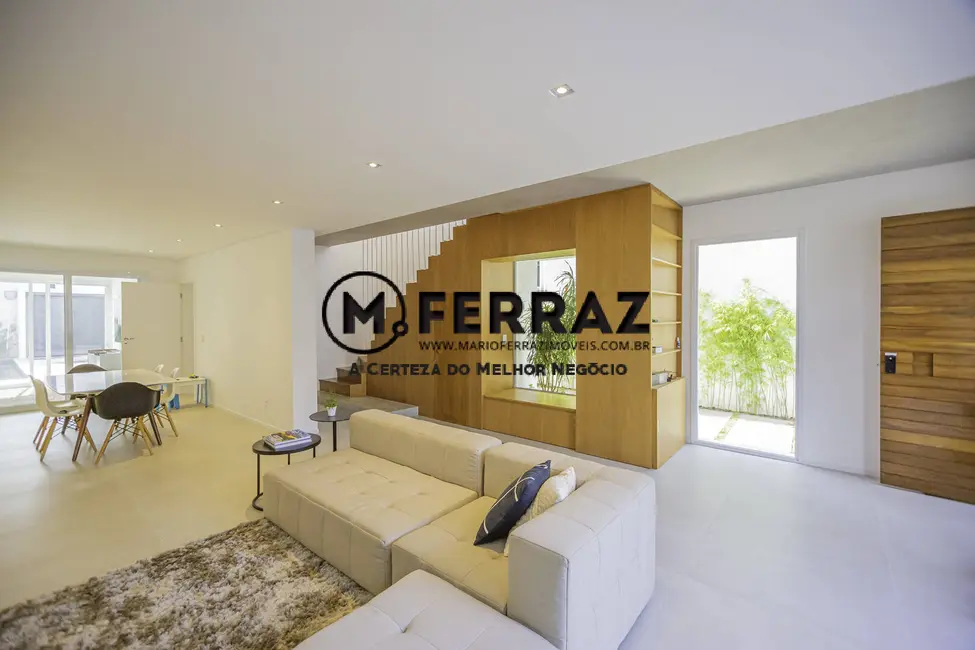 Foto 2 de Casa com 3 quartos à venda, 300m2 em Jardim Luzitânia, São Paulo - SP
