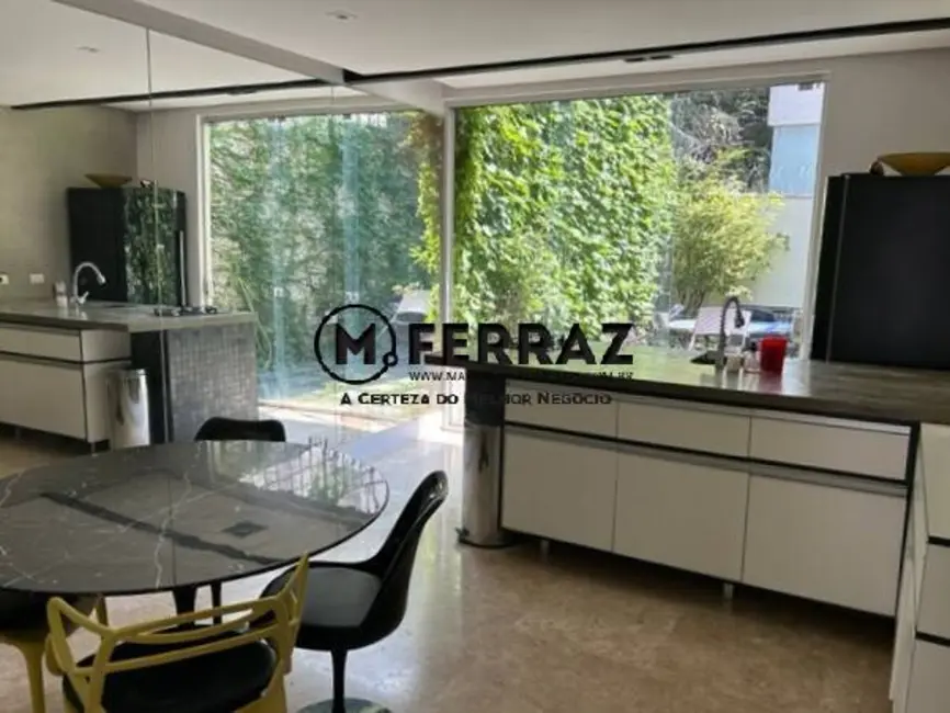 Foto 3 de Casa com 2 quartos à venda, 120m2 em Jardim Europa, São Paulo - SP