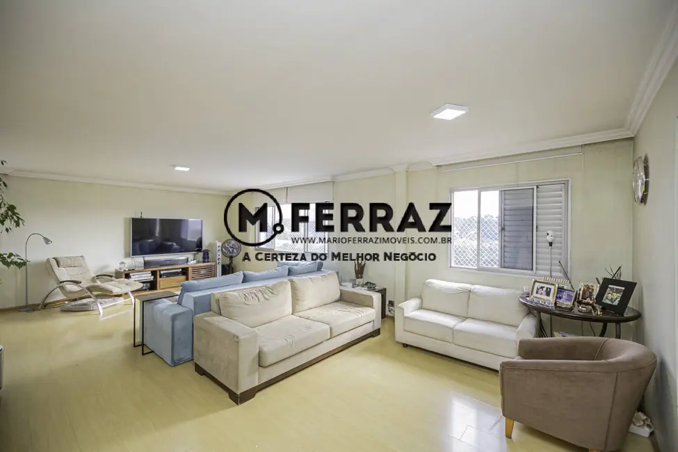 Apartamento com 4 quartos à venda e para alugar, 198m2 em Jardim Europa, São Paulo - SP - imagem 3 Foto 3 de Apartamento com 4 quartos à venda e para alugar, 198m2 em Jardim Europa, São Paulo - SP