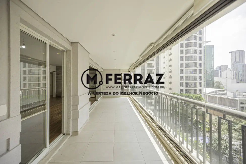 Foto 6 de Apartamento com 3 quartos à venda, 158m2 em Itaim Bibi, São Paulo - SP