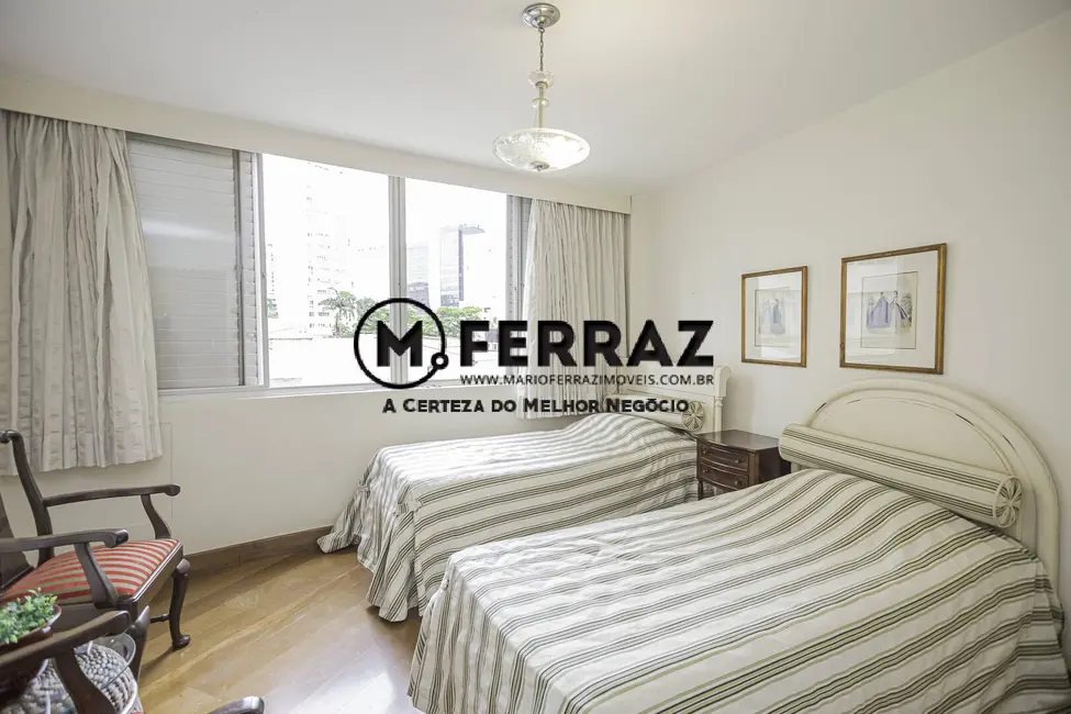 Apartamento com 3 quartos à venda, 177m2 em Jardim Europa, São Paulo - SP - imagem 4 Foto 4 de Apartamento com 3 quartos à venda, 177m2 em Jardim Europa, São Paulo - SP