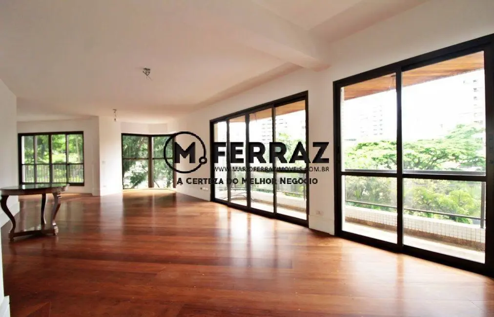 Foto 1 de Apartamento com 3 quartos à venda, 210m2 em Vila Nova Conceição, São Paulo - SP