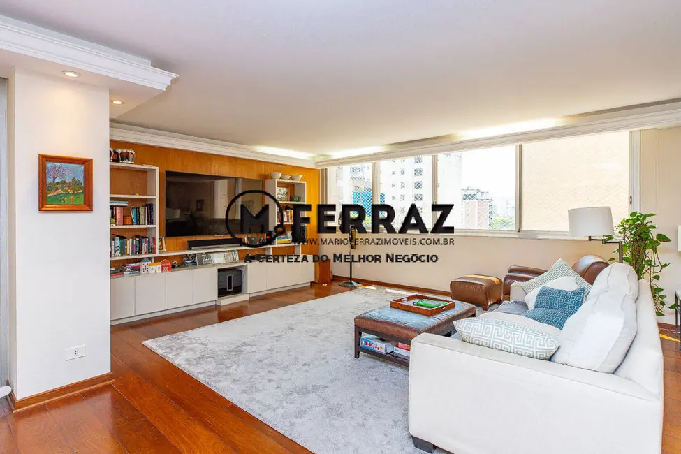 Apartamento com 3 quartos à venda e para alugar, 331m2 em Itaim Bibi, São Paulo - SP - imagem 9 Foto 9 de Apartamento com 3 quartos à venda e para alugar, 331m2 em Itaim Bibi, São Paulo - SP
