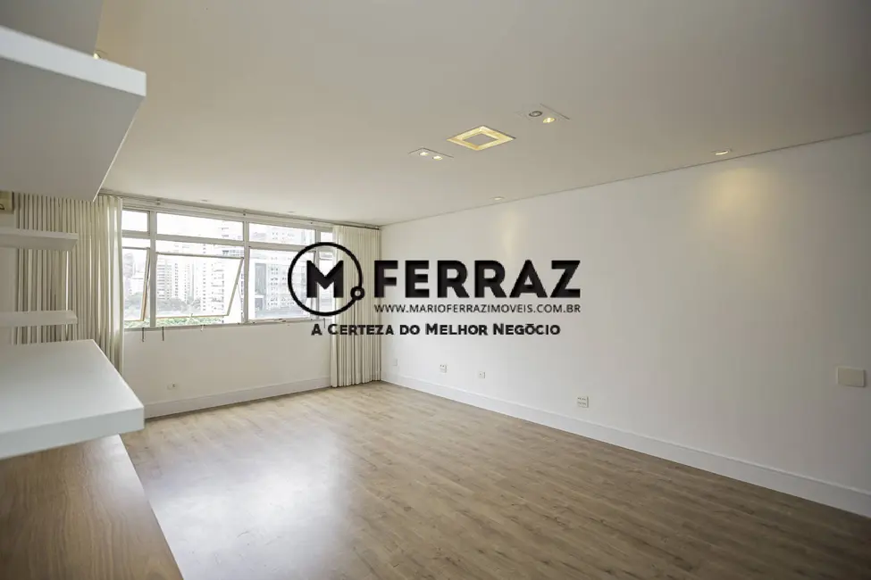 Apartamento com 3 quartos à venda, 132m2 em Jardim Europa, São Paulo - SP - imagem 4 Foto 4 de Apartamento com 3 quartos à venda, 132m2 em Jardim Europa, São Paulo - SP