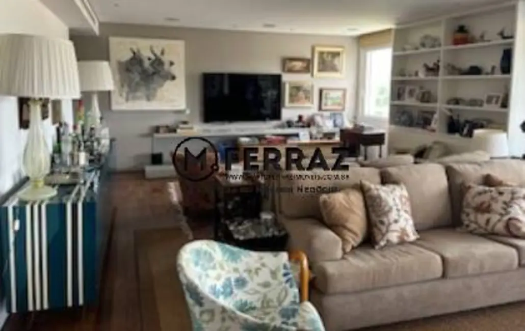 Apartamento com 3 quartos à venda, 255m2 em Jardim América, São Paulo - SP - imagem 4 Foto 4 de Apartamento com 3 quartos à venda, 255m2 em Jardim América, São Paulo - SP