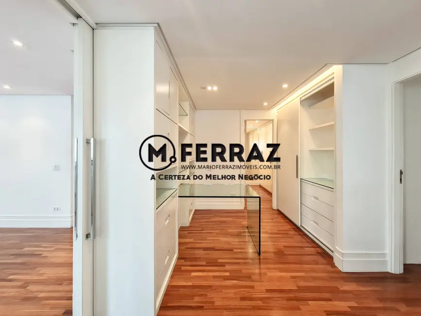 Apartamento com 3 quartos à venda, 189m2 em Cerqueira César, São Paulo - SP - imagem 8 Foto 8 de Apartamento com 3 quartos à venda, 189m2 em Cerqueira César, São Paulo - SP