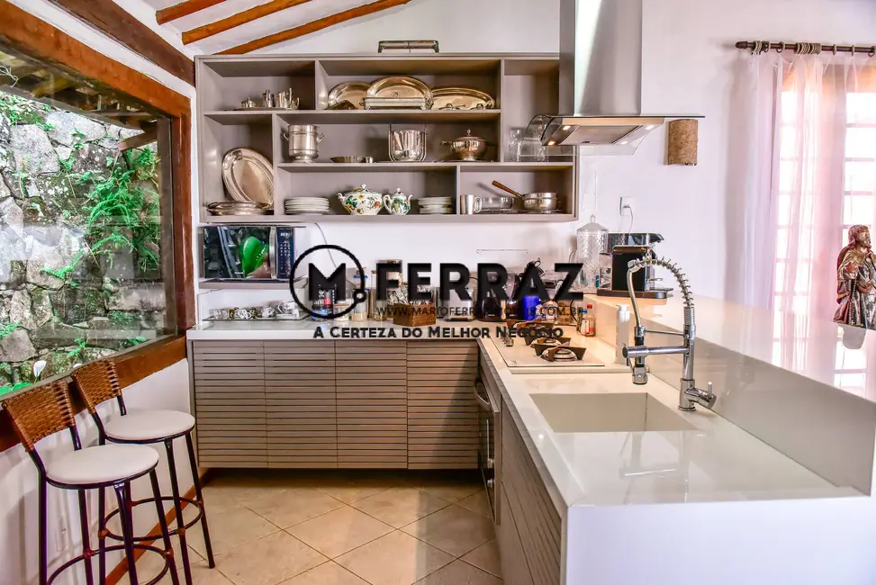 Foto 6 de Casa com 5 quartos à venda, 300m2 em Ilhabela - SP