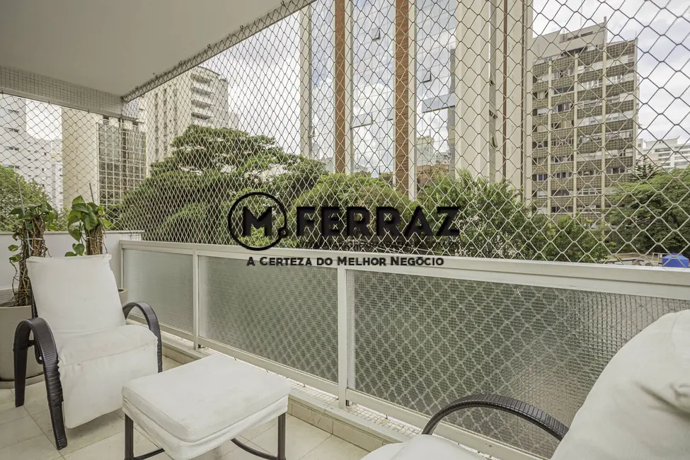 Apartamento com 3 quartos à venda, 256m2 em Jardim América, São Paulo - SP - imagem 9 Foto 9 de Apartamento com 3 quartos à venda, 256m2 em Jardim América, São Paulo - SP
