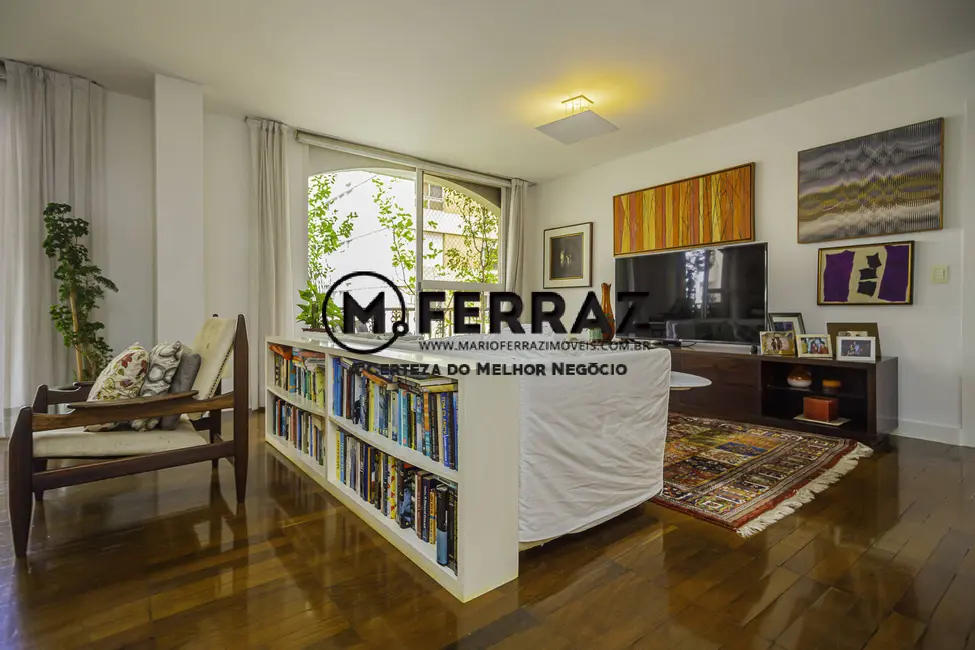 Foto 2 de Apartamento com 3 quartos à venda, 235m2 em Jardim América, São Paulo - SP