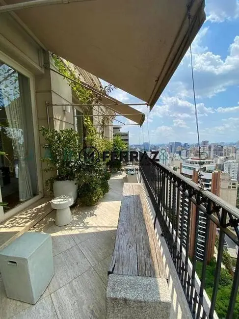 Cobertura com 5 quartos à venda, 1060m2 em Vila Nova Conceição, São Paulo - SP - imagem 2 Foto 2 de Cobertura com 5 quartos à venda, 1060m2 em Vila Nova Conceição, São Paulo - SP