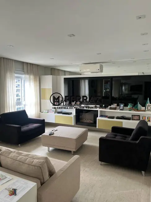 Foto 6 de Apartamento com 3 quartos para alugar, 210m2 em Vila Olímpia, São Paulo - SP