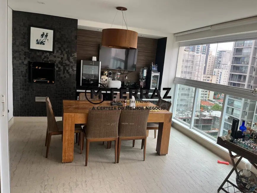 Foto 3 de Apartamento com 3 quartos para alugar, 210m2 em Vila Olímpia, São Paulo - SP