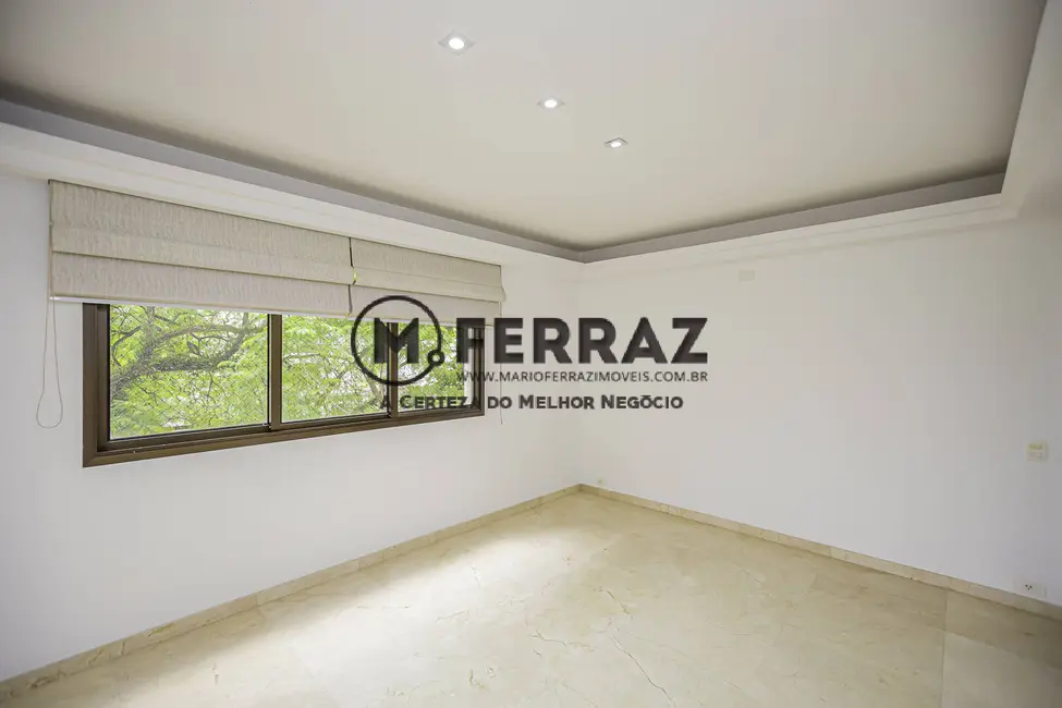 Foto 5 de Apartamento com 3 quartos para alugar, 225m2 em Jardim Europa, São Paulo - SP