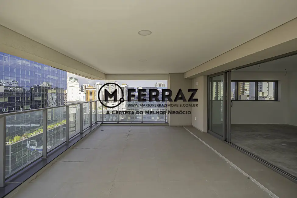 Foto 9 de Apartamento com 4 quartos à venda, 245m2 em Itaim Bibi, São Paulo - SP