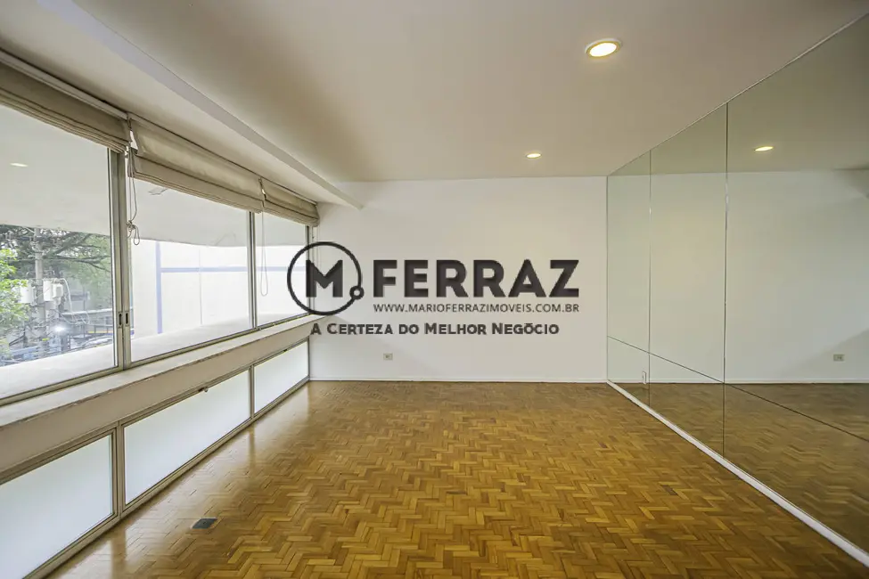 Apartamento com 3 quartos para alugar, 194m2 em Jardim América, São Paulo - SP - imagem 4 Foto 4 de Apartamento com 3 quartos para alugar, 194m2 em Jardim América, São Paulo - SP