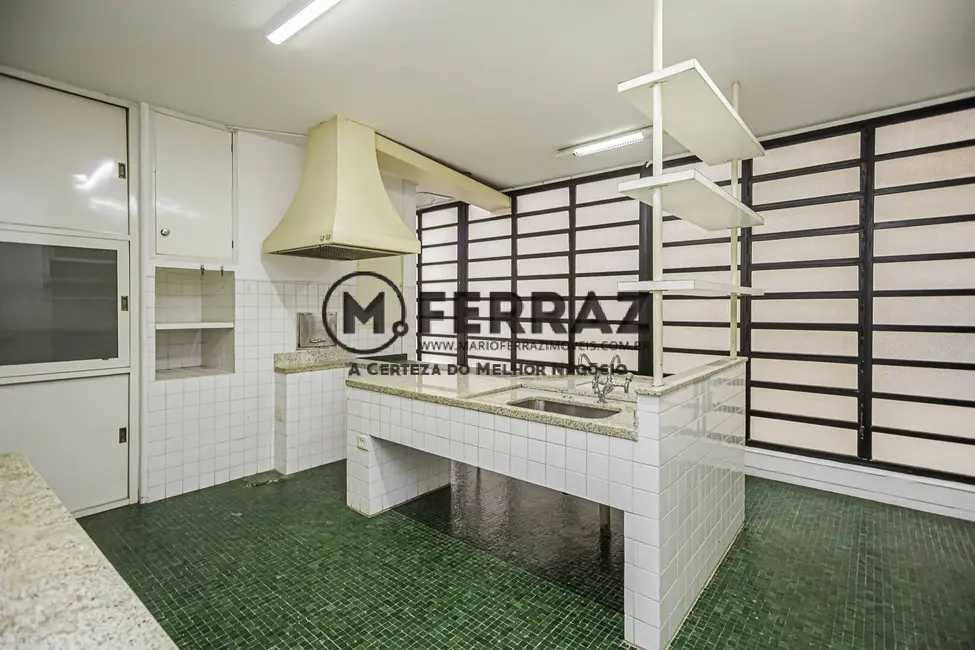 Apartamento com 3 quartos para alugar, 194m2 em Jardim América, São Paulo - SP - imagem 9 Foto 9 de Apartamento com 3 quartos para alugar, 194m2 em Jardim América, São Paulo - SP