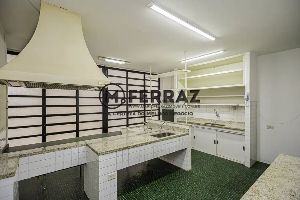 Apartamento com 3 quartos para alugar, 194m2 em Jardim América, São Paulo - SP - imagem 8 Foto 8 de Apartamento com 3 quartos para alugar, 194m2 em Jardim América, São Paulo - SP