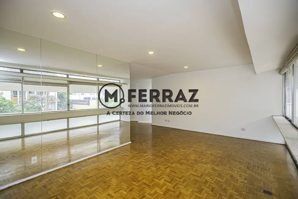 Apartamento com 3 quartos para alugar, 194m2 em Jardim América, São Paulo - SP - imagem 5 Foto 5 de Apartamento com 3 quartos para alugar, 194m2 em Jardim América, São Paulo - SP
