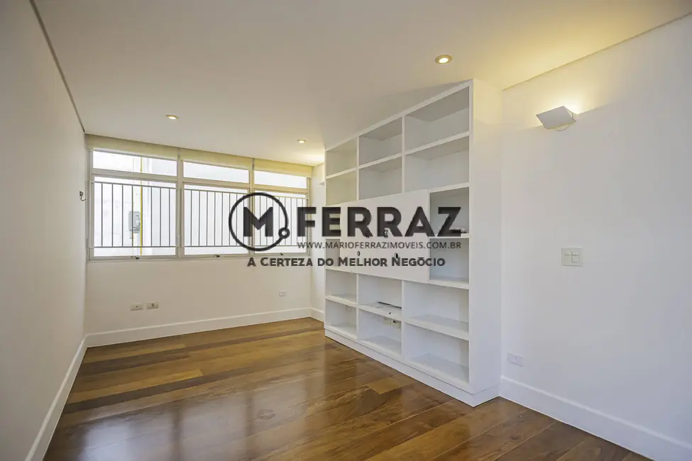 Apartamento com 3 quartos à venda e para alugar, 130m2 em Jardim Europa, São Paulo - SP - imagem 4 Foto 4 de Apartamento com 3 quartos à venda e para alugar, 130m2 em Jardim Europa, São Paulo - SP