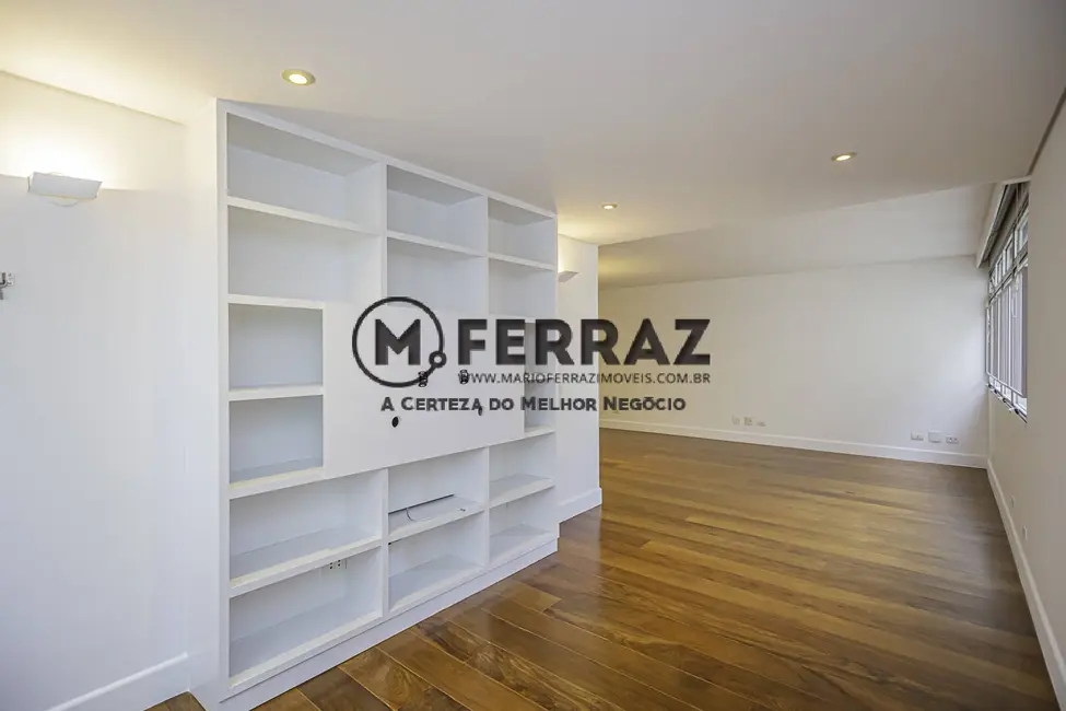 Apartamento com 3 quartos à venda e para alugar, 130m2 em Jardim Europa, São Paulo - SP - imagem 5 Foto 5 de Apartamento com 3 quartos à venda e para alugar, 130m2 em Jardim Europa, São Paulo - SP