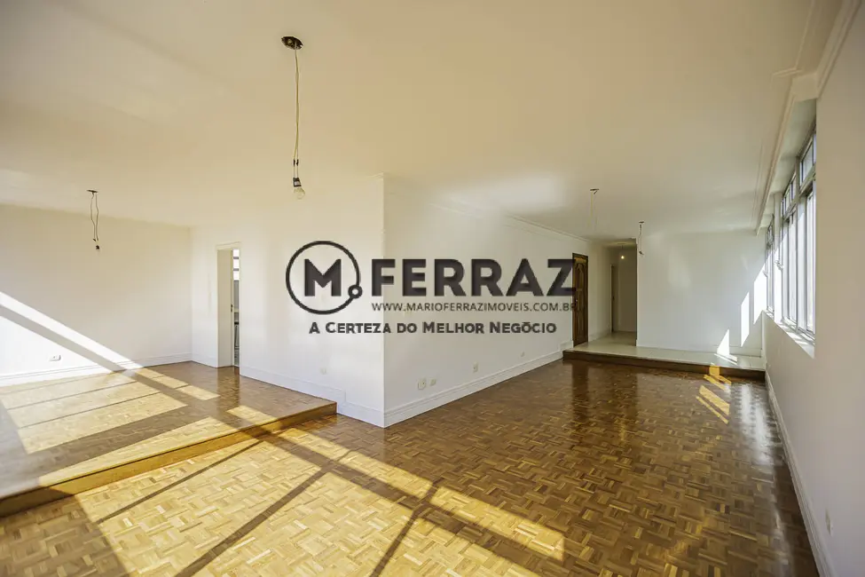Foto 4 de Apartamento com 3 quartos à venda, 240m2 em Jardim Paulista, São Paulo - SP