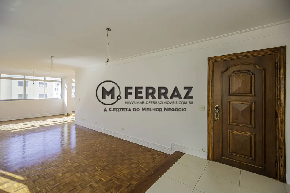 Foto 3 de Apartamento com 3 quartos à venda, 240m2 em Jardim Paulista, São Paulo - SP