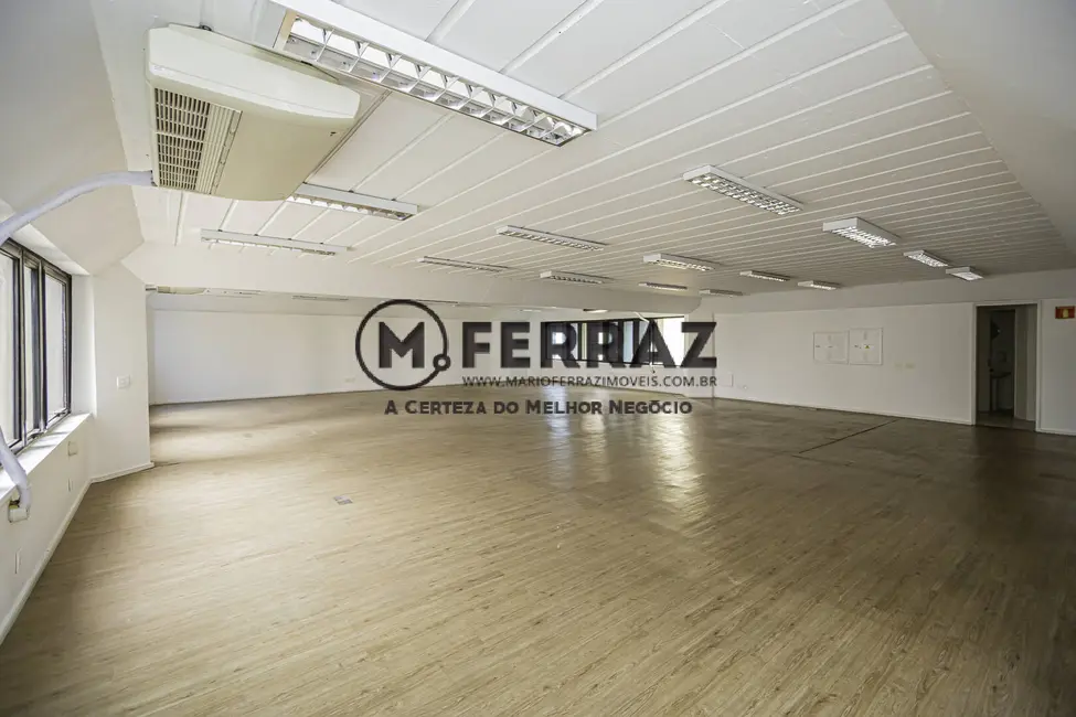 Sala Comercial à venda, 190m2 em Vila Olímpia, São Paulo - SP - imagem 3 Foto 3 de Sala Comercial à venda, 190m2 em Vila Olímpia, São Paulo - SP
