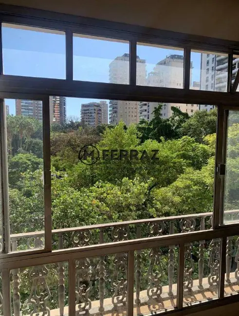 Apartamento com 3 quartos à venda, 141m2 em Vila Nova Conceição, São Paulo - SP - imagem 3 Foto 3 de Apartamento com 3 quartos à venda, 141m2 em Vila Nova Conceição, São Paulo - SP