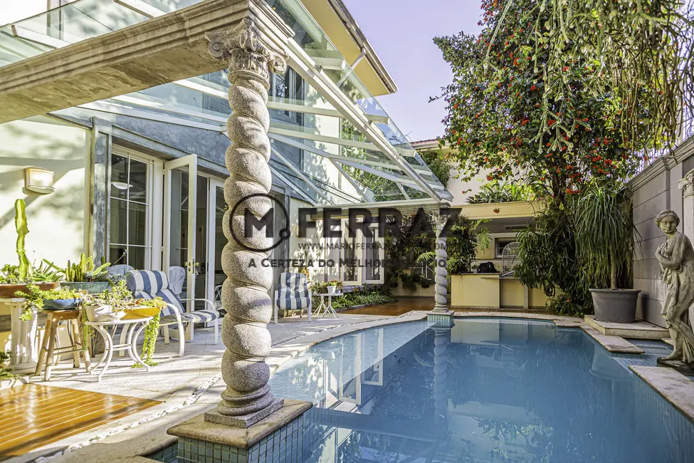 Foto 3 de Casa com 5 quartos à venda, 600m2 em Jardim Luzitânia, São Paulo - SP