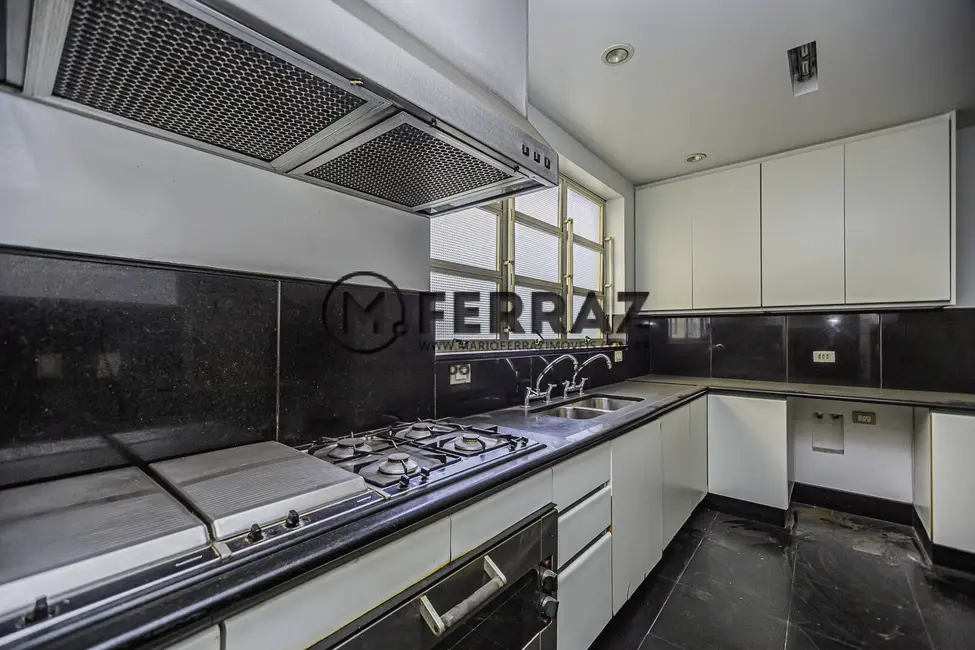 Foto 9 de Apartamento com 4 quartos à venda, 260m2 em Jardim Europa, São Paulo - SP