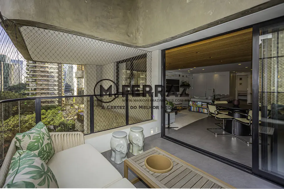 Apartamento com 3 quartos à venda, 215m2 em Itaim Bibi, São Paulo - SP - imagem 2 Foto 2 de Apartamento com 3 quartos à venda, 215m2 em Itaim Bibi, São Paulo - SP