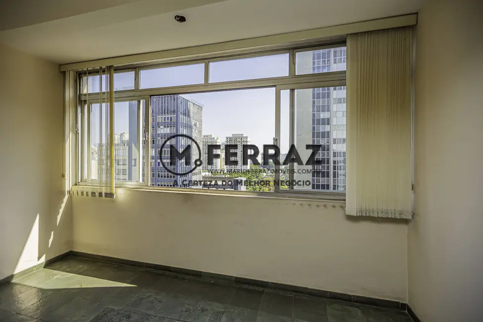 Apartamento com 3 quartos à venda e para alugar, 128m2 em Jardim Europa, São Paulo - SP - imagem 3 Foto 3 de Apartamento com 3 quartos à venda e para alugar, 128m2 em Jardim Europa, São Paulo - SP