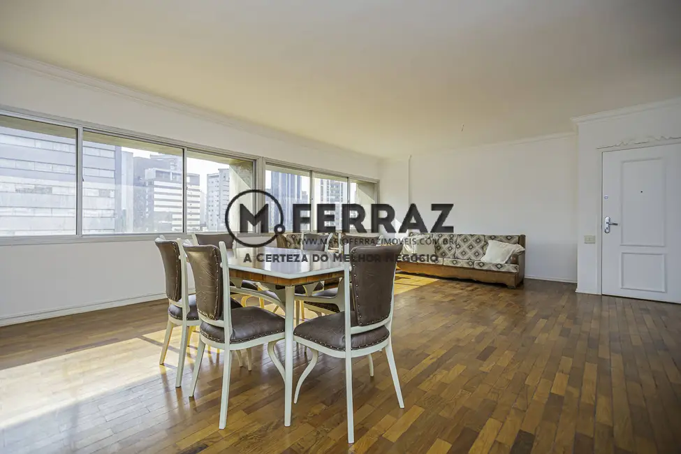 Apartamento com 3 quartos à venda, 150m2 em Vila Nova Conceição, São Paulo - SP - imagem 2 Foto 2 de Apartamento com 3 quartos à venda, 150m2 em Vila Nova Conceição, São Paulo - SP
