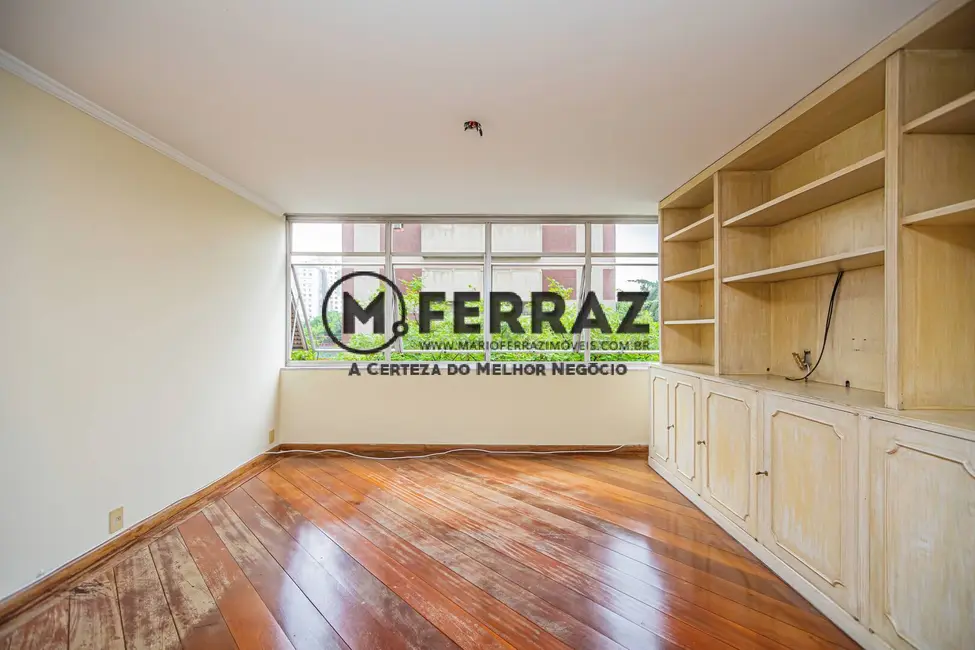 Foto 2 de Apartamento com 3 quartos para alugar, 100m2 em Jardim Europa, São Paulo - SP
