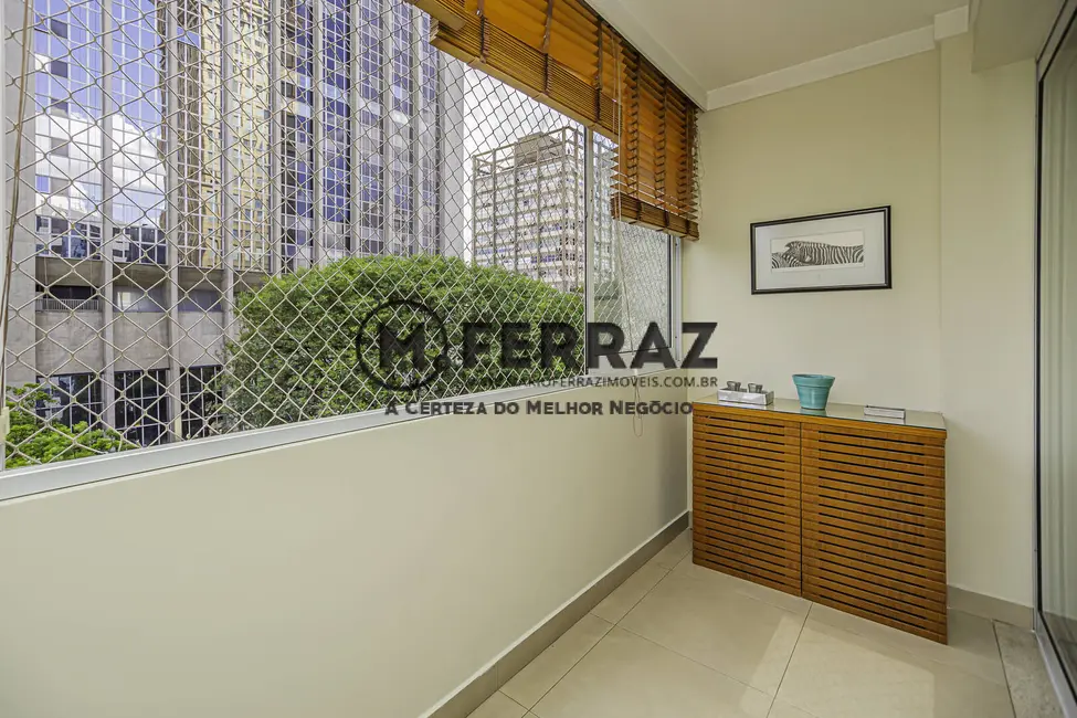 Apartamento com 3 quartos à venda e para alugar, 127m2 em Jardim Europa, São Paulo - SP - imagem 9 Foto 9 de Apartamento com 3 quartos à venda e para alugar, 127m2 em Jardim Europa, São Paulo - SP