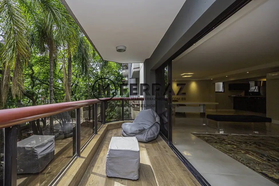 Apartamento com 4 quartos à venda, 340m2 em Jardim Europa, São Paulo - SP - imagem 8 Foto 8 de Apartamento com 4 quartos à venda, 340m2 em Jardim Europa, São Paulo - SP