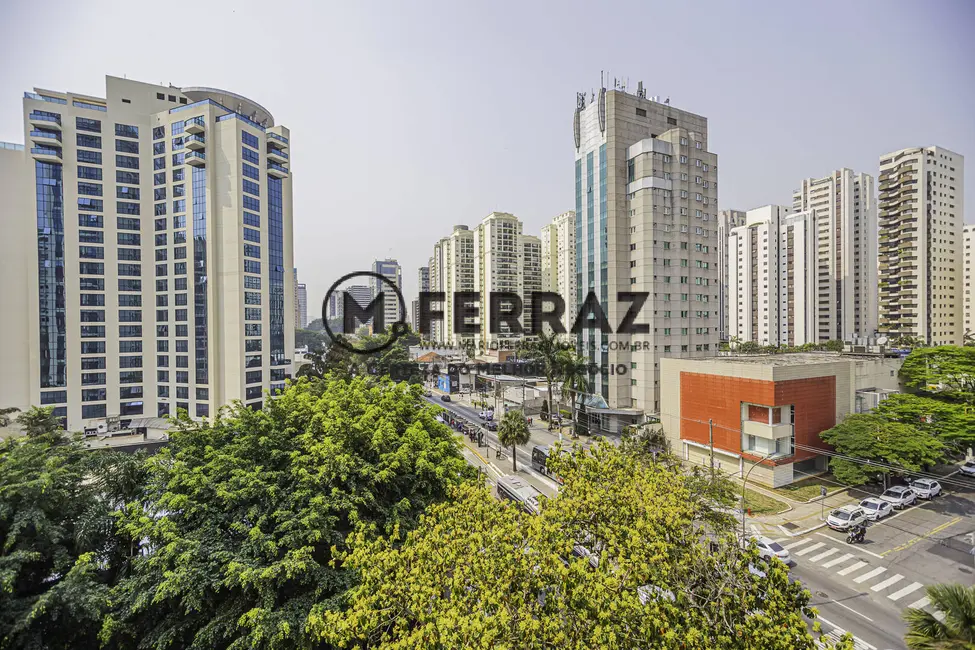 Loft / Flat com 1 quarto à venda e para alugar, 42m2 em Moema, São Paulo - SP - imagem 3 Foto 3 de Loft / Flat com 1 quarto à venda e para alugar, 42m2 em Moema, São Paulo - SP