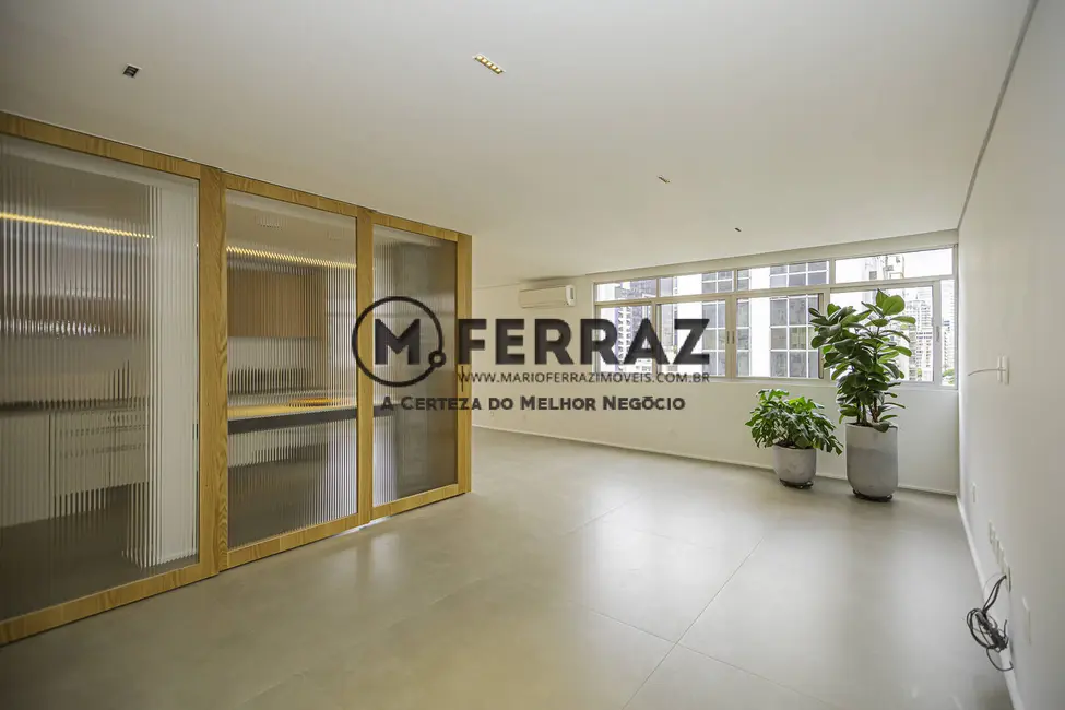 Apartamento com 3 quartos à venda, 134m2 em Jardim Europa, São Paulo - SP - imagem 1 Foto 1 de Apartamento com 3 quartos à venda, 134m2 em Jardim Europa, São Paulo - SP