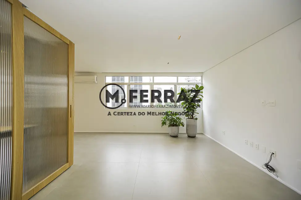 Apartamento com 3 quartos à venda, 134m2 em Jardim Europa, São Paulo - SP - imagem 2 Foto 2 de Apartamento com 3 quartos à venda, 134m2 em Jardim Europa, São Paulo - SP