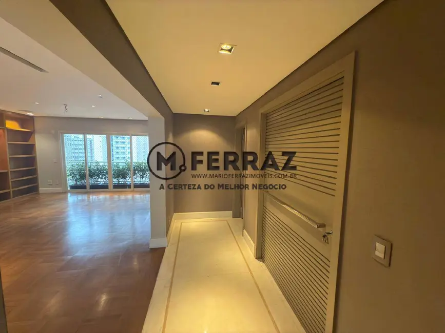 Apartamento com 3 quartos à venda, 274m2 em Jardim Europa, São Paulo - SP - imagem 4 Foto 4 de Apartamento com 3 quartos à venda, 274m2 em Jardim Europa, São Paulo - SP