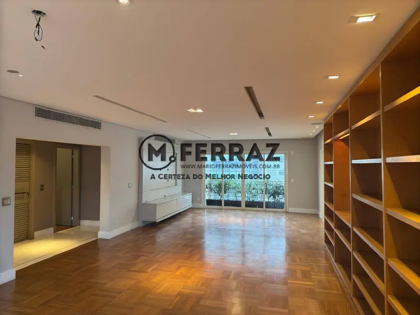 Apartamento com 3 quartos à venda, 274m2 em Jardim Europa, São Paulo - SP - imagem 1 Foto 1 de Apartamento com 3 quartos à venda, 274m2 em Jardim Europa, São Paulo - SP