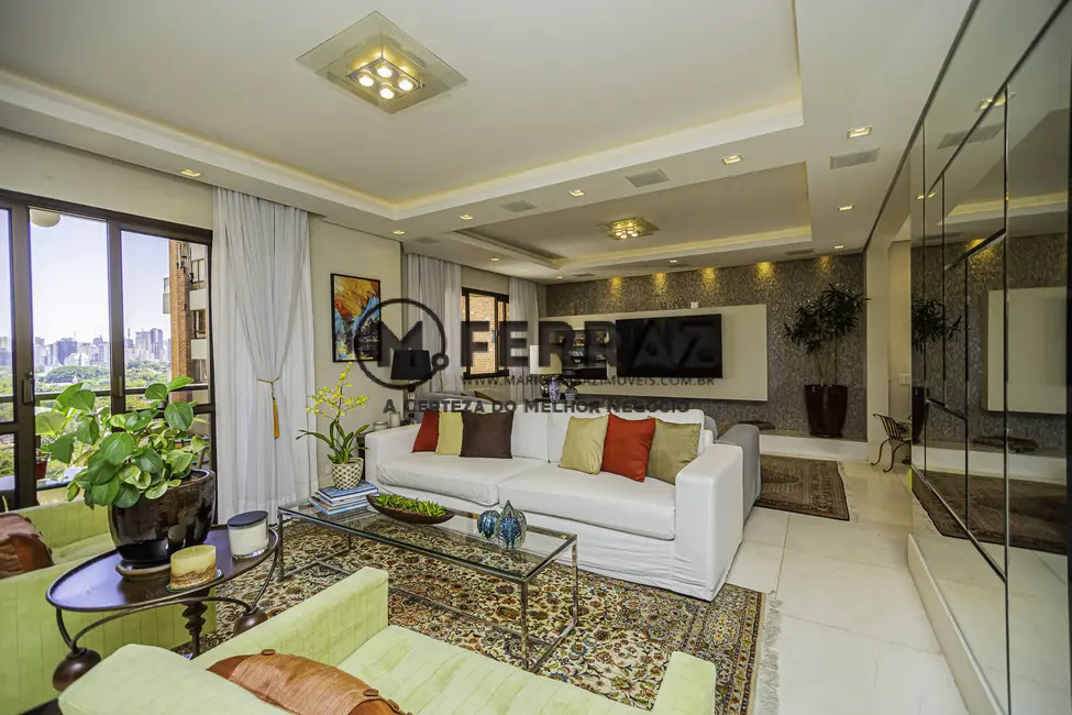 Foto 1 de Apartamento com 4 quartos à venda, 213m2 em Itaim Bibi, São Paulo - SP